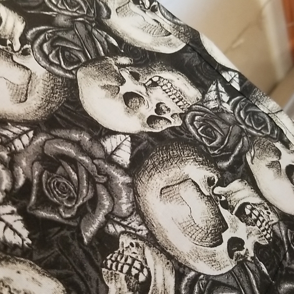 New skull apron - Picture 4 of 9